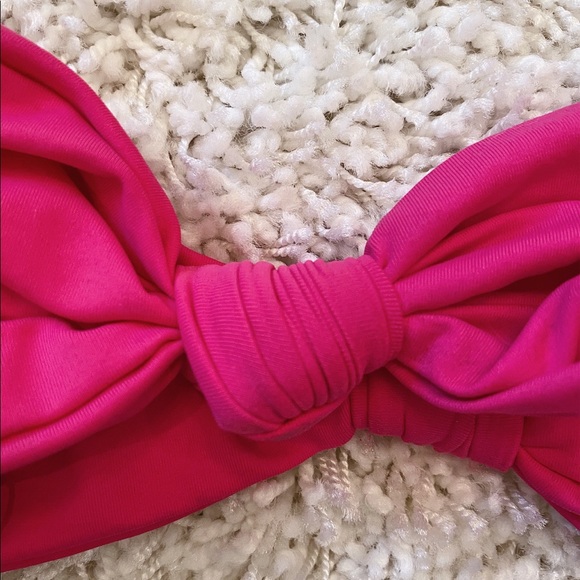 Indah hot pink (bow style) bikini top - Picture 4 of 4